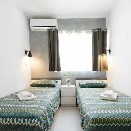St. Michael's Court B 3 Apartment