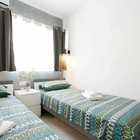 St. Michael's Court B 3 *